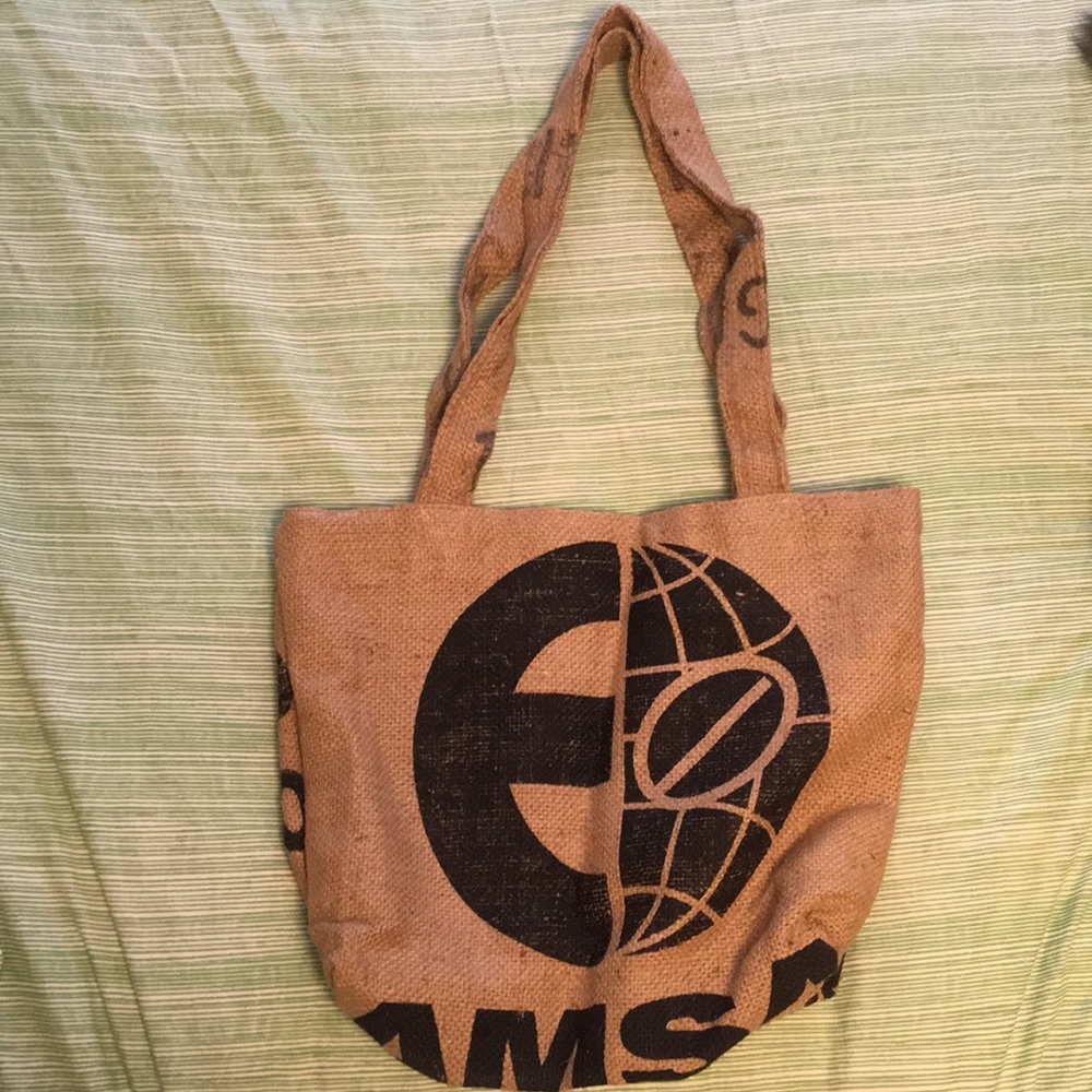 Burlap fabric lined bag